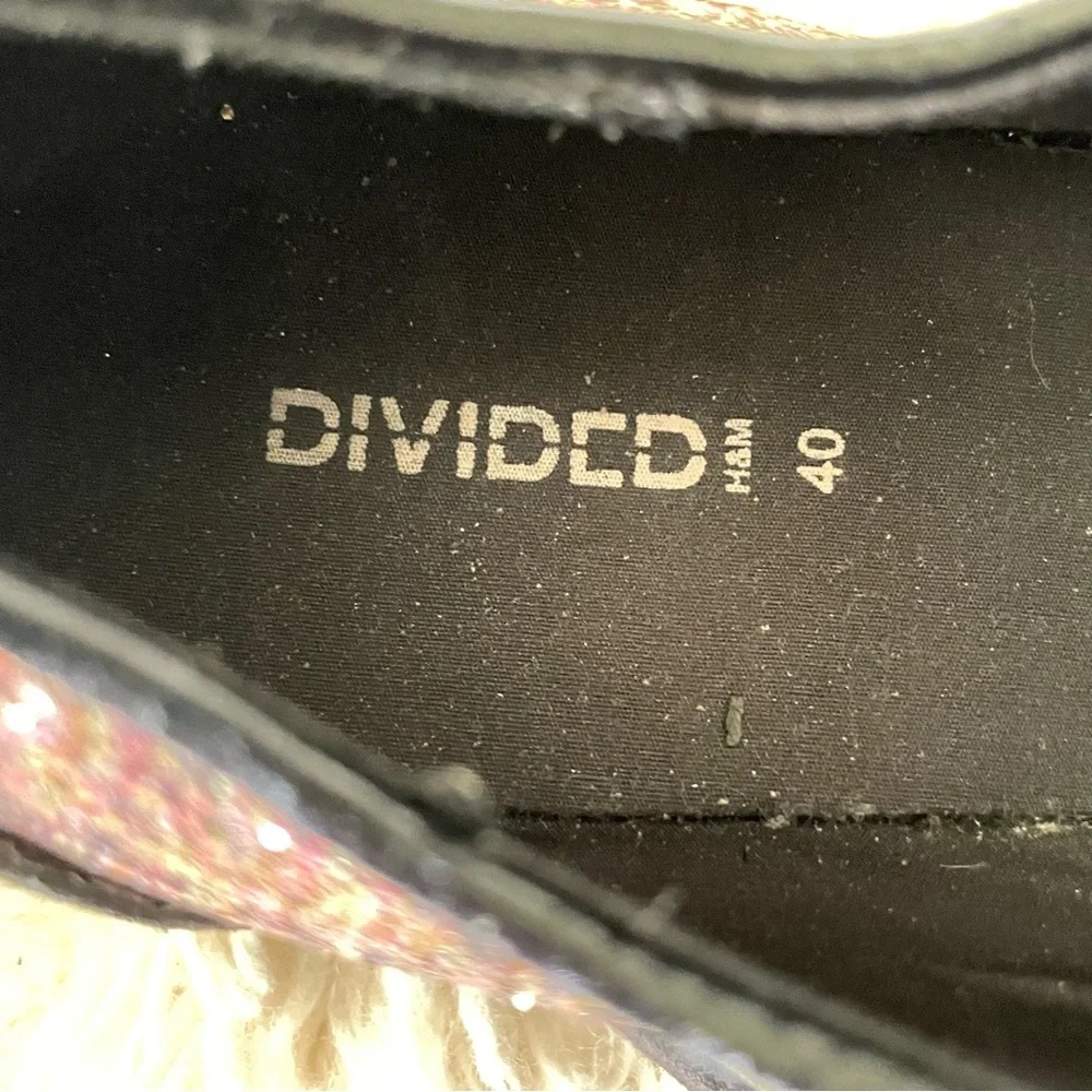 Divided Gold Glitter tie Oxford. Lug sole. Sz40 - Picture 13 of 14